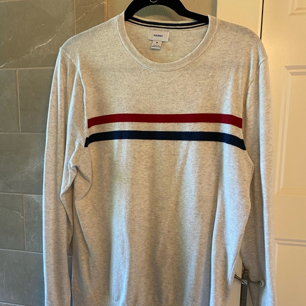 Old Navy men’s sweater size M